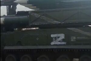 Повідомляють, що російська техніка їздить Бердянськом