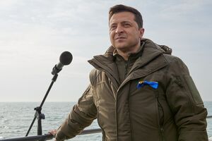 Зеленський працює в умовах воєнного стану