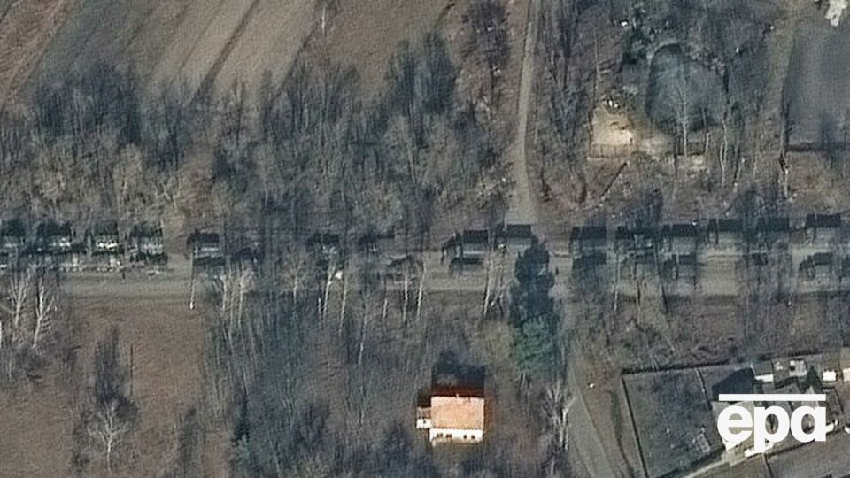 П'ятикілометрову колону військової техніки окупантів уранці 27 лютого помітили за 60 км від Києва