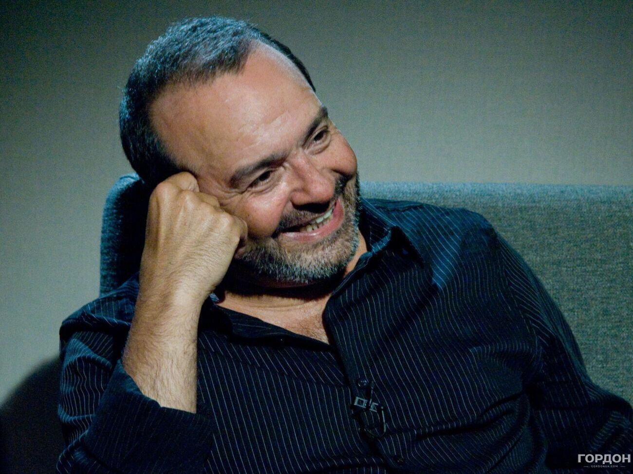 А теперь прикиньте, каково ему. Понимать, что тебе теперь не будет на Земле места роднее, чем бункер в Алтае