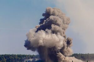 Взрыв на нефтебазе произошел примерно в 12.30 (архивное фото)