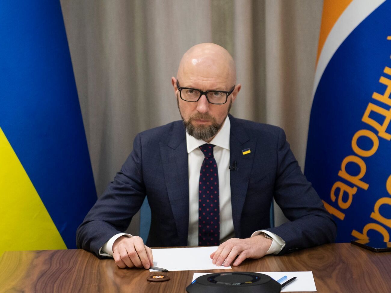 Путин и его окружение – военные преступники. Международный уголовный суд посадит их за решетку