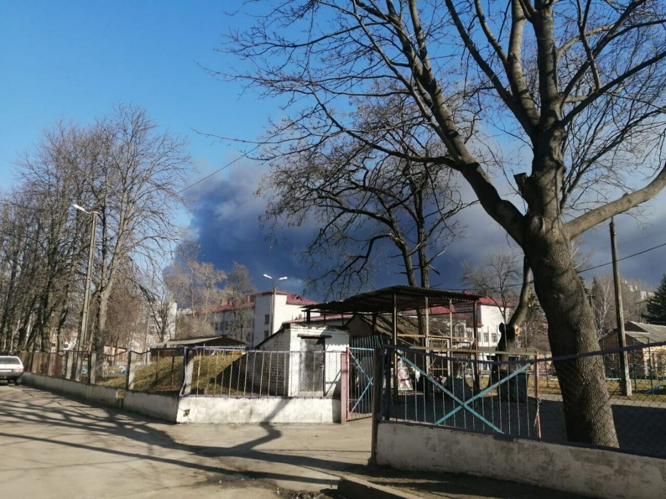 Оккупанты обстреливают жилые районы