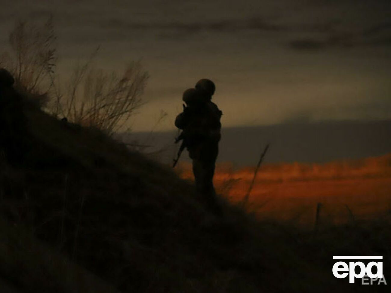 Бої та бомбосховища, евакуація і взаємопідтримка. Україна п'ятий день бореться із російським вторгненням. Фоторепортаж