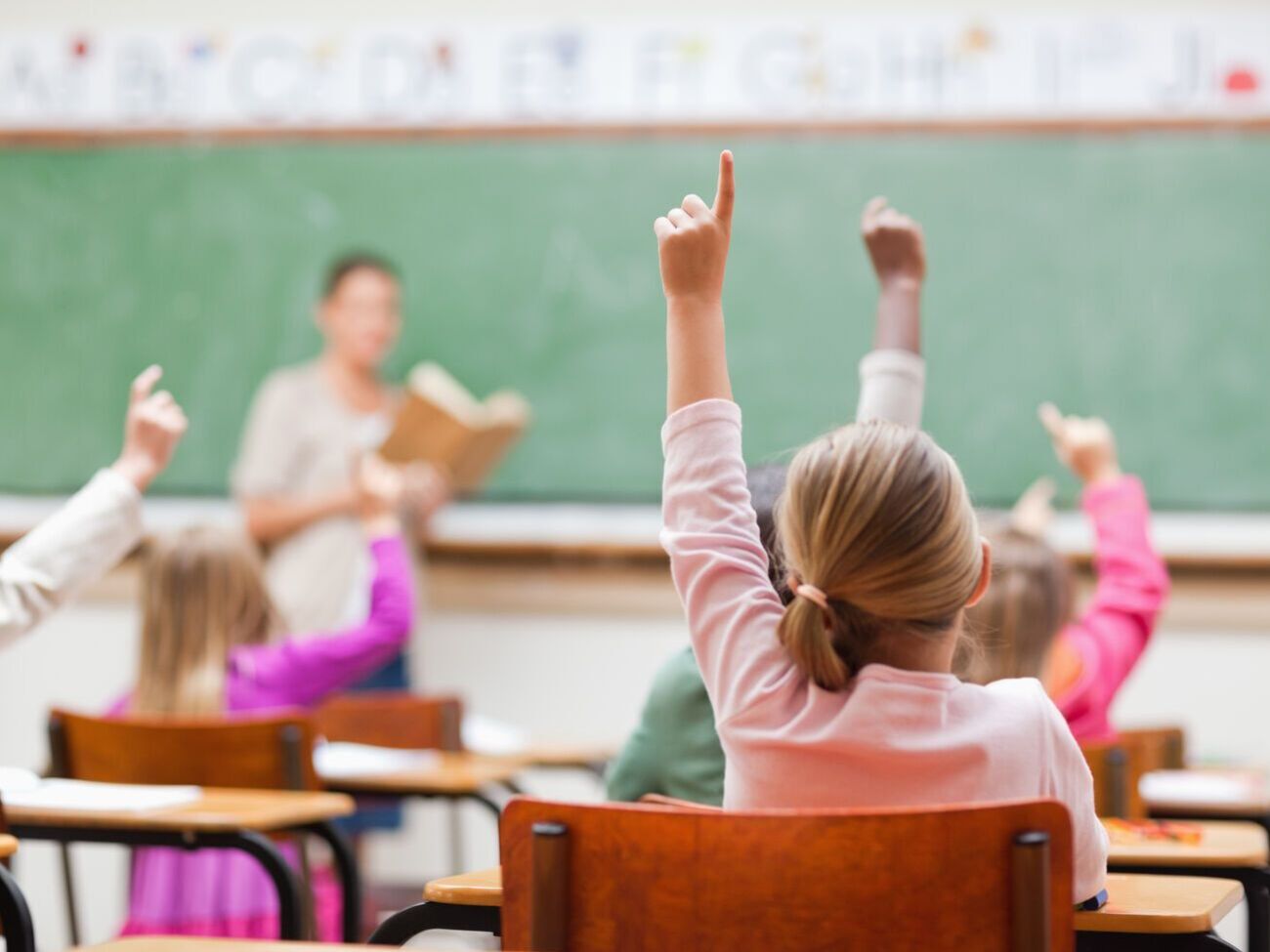 1 марта в школах России&nbsp;пройдут специальные уроки обществознания "на тему войны"