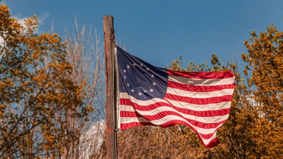 В связи с закрытием неба многими странами для самолетов РФ в США советуют американцам выехать из России, пока это возможно