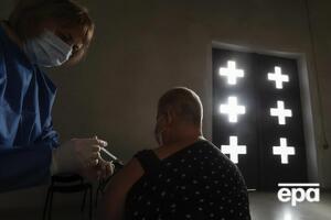 Вакцинация от COVID-19 началась в стране почти год назад