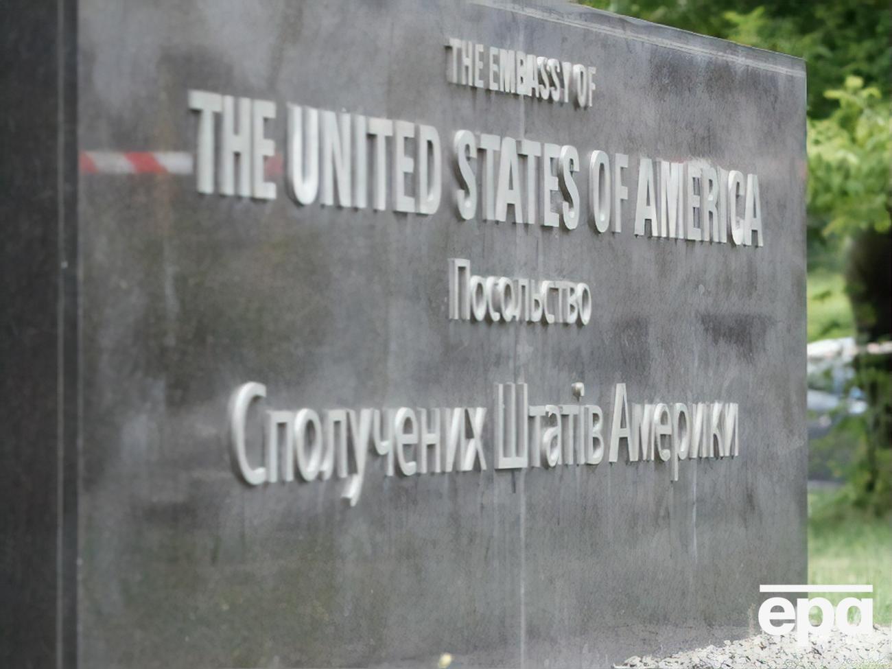 На прошлой неделе в Париже Россия обязалась полностью соблюдать режим прекращения огня на Донбассе, напомнили в посольстве США в Киеве