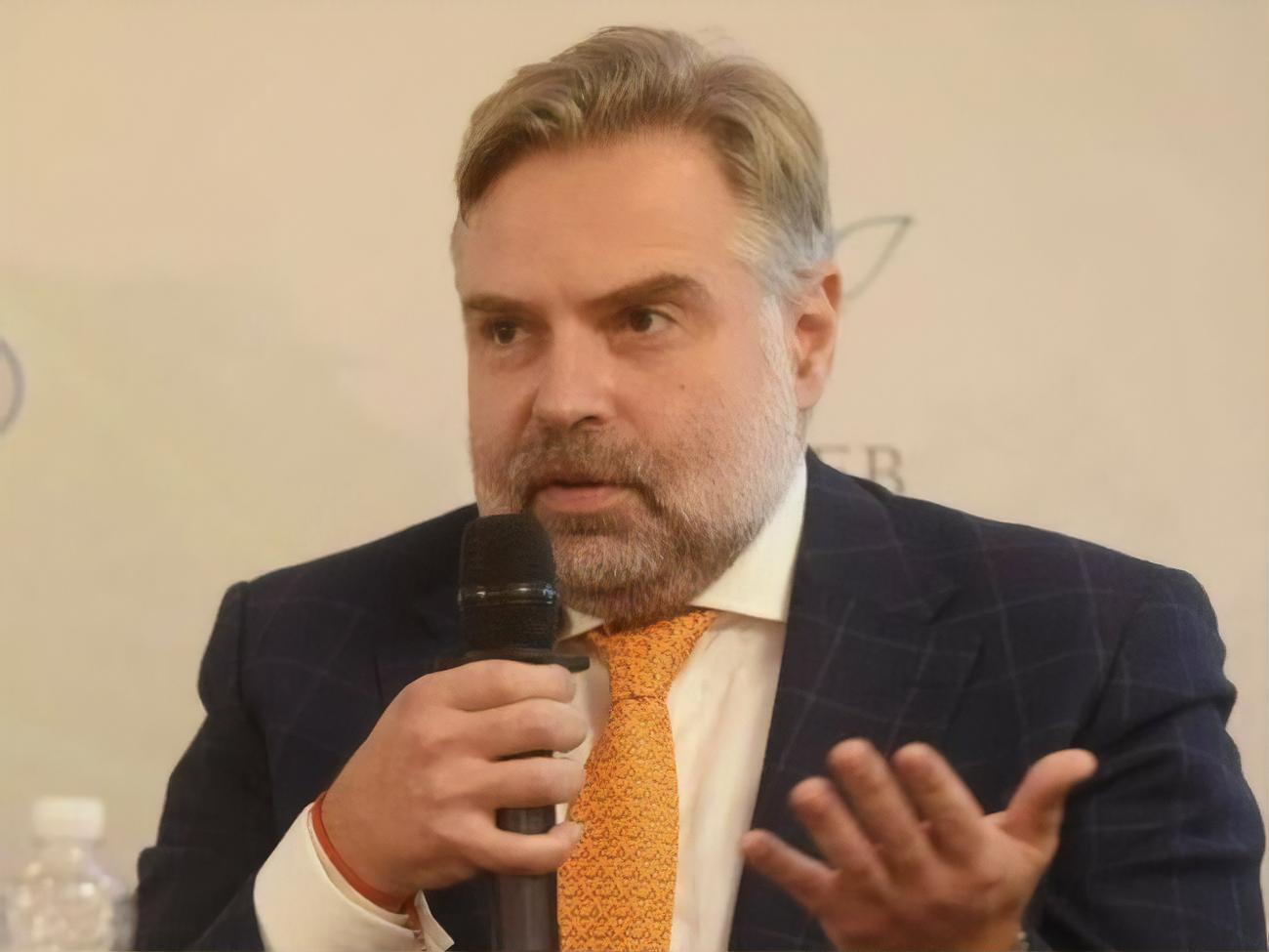 Александр Каленков: Извините, но и здесь торчит борода днепровского бизнесмена