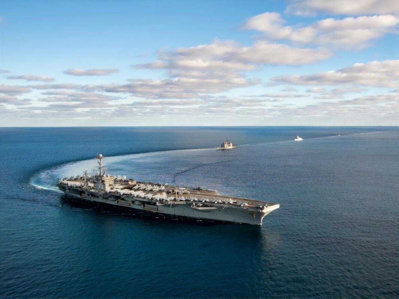 Авианосная ударная группа, в которую входит USS Harry S. Truman, впервые после холодной войны находится под командованием НАТО