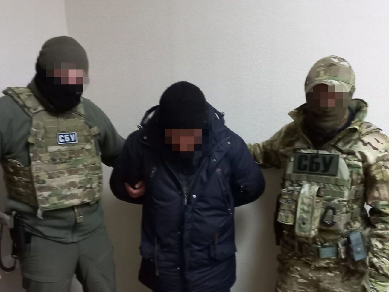 За даними слідства, затримано жителя Лисичанська, якого раніше вже притягували до кримінальної відповідальності