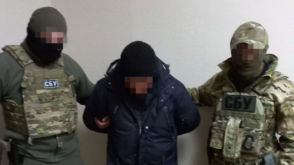 По данным следствия, задержан житель Лисичанска, которого ранее уже привлекали к уголовной ответственности