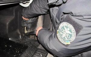 Демченко розповів, скільки мають отримувати митники