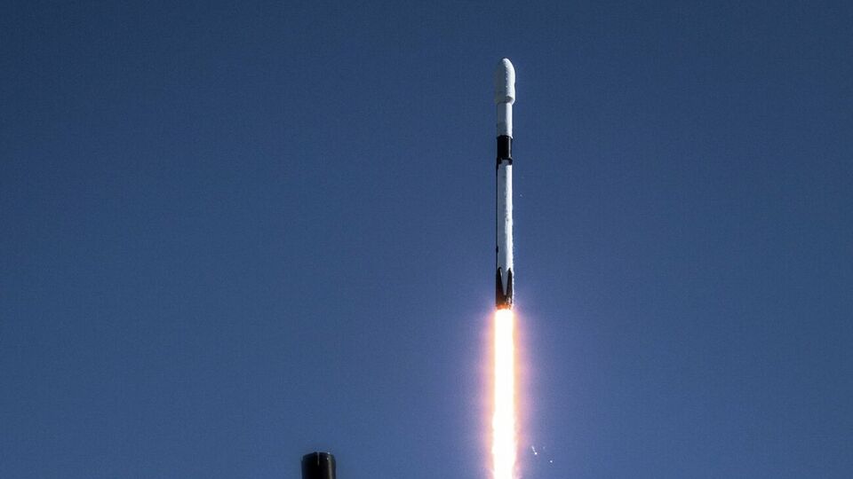 Супутник на орбіту доправила ракета Falcon 9