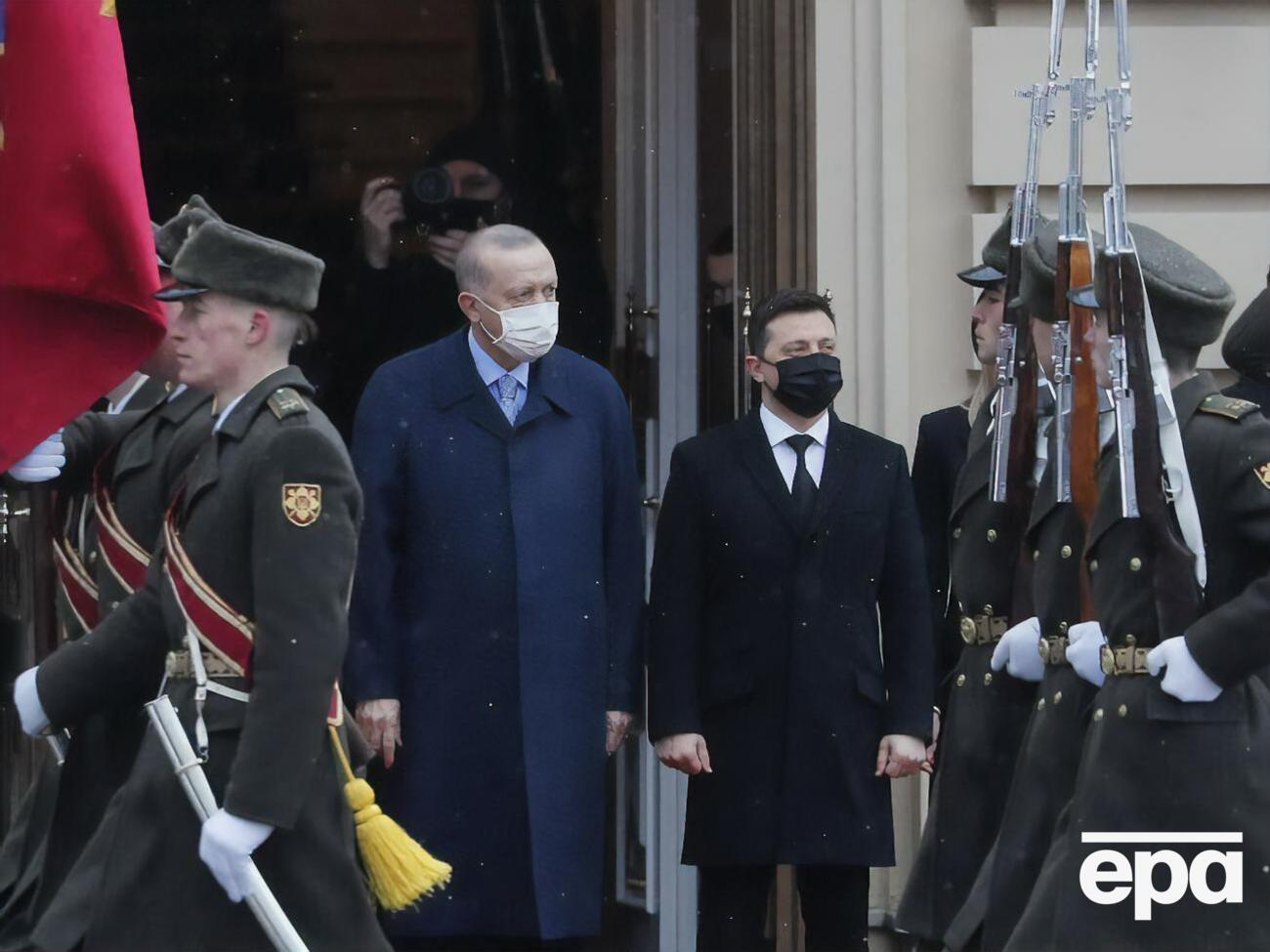 Зеленский (справа):&nbsp;Мы прошли долгий, тяжелый путь, чтобы открыть новые горизонты нашего сотрудничества