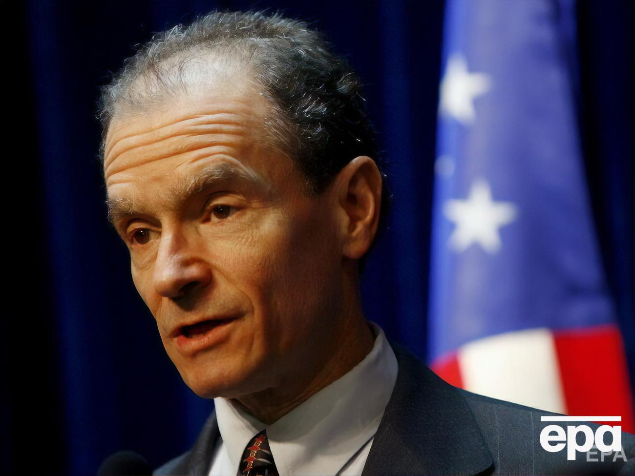 Запад должен блокировать поток незаконно добытых денег, которые текут из России в США и европейские страны, считает Дэниел Фрид