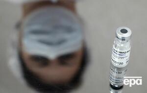 "Спутник V" зарегистрировали до прохождения третьей фазы клинических испытаний