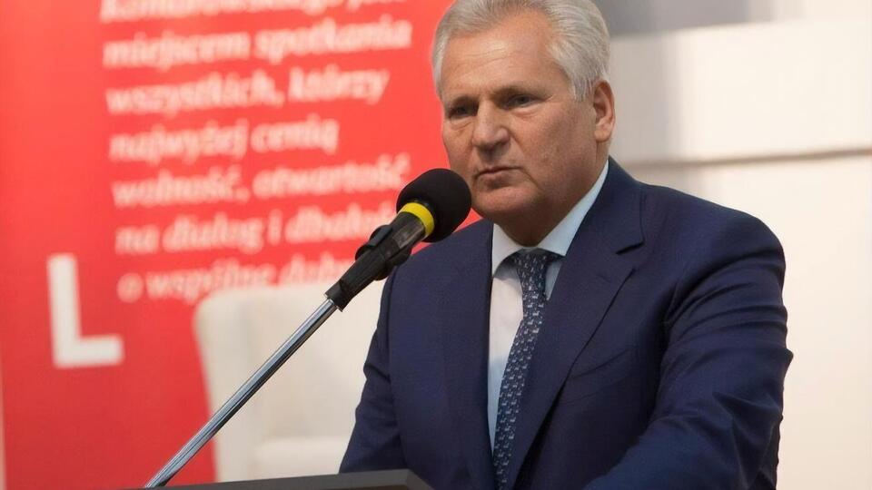 Среди польских политиков сохраняется единое мнение о необходимости укрепления и поддержки независимой Украины, уверен Александр Квасьневский