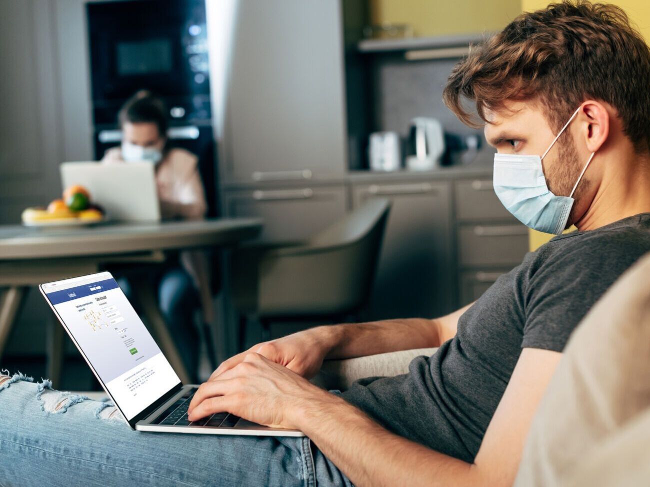 Рыночная стоимость Meta снизилась более чем на $200 млрд