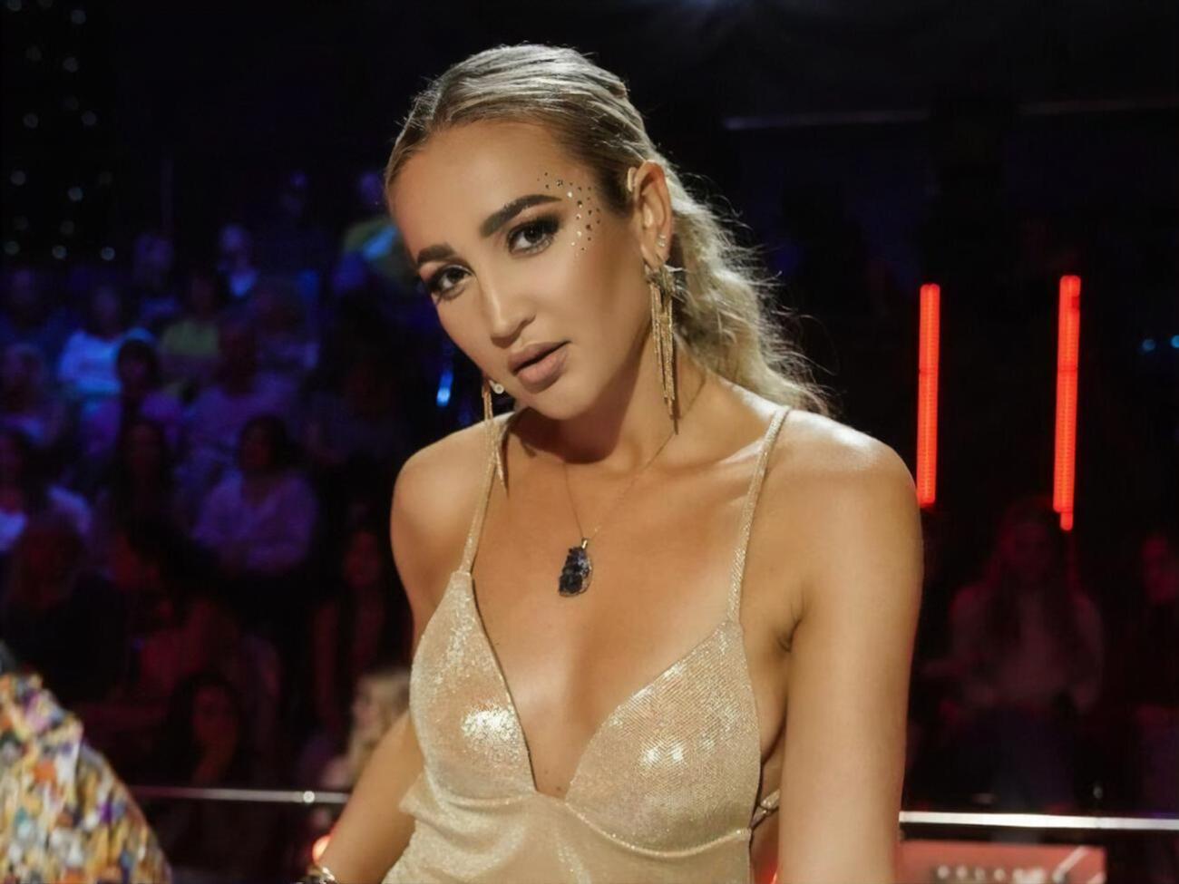 Бузова: Завжди радію будь-якій чудовій події