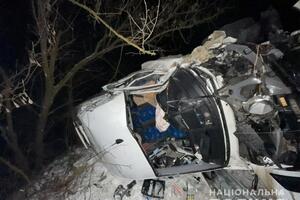 В аварии пострадали два водителя и девять пассажиров маршрутки