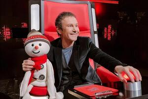 В 2021 году у Вакарчука родился сын