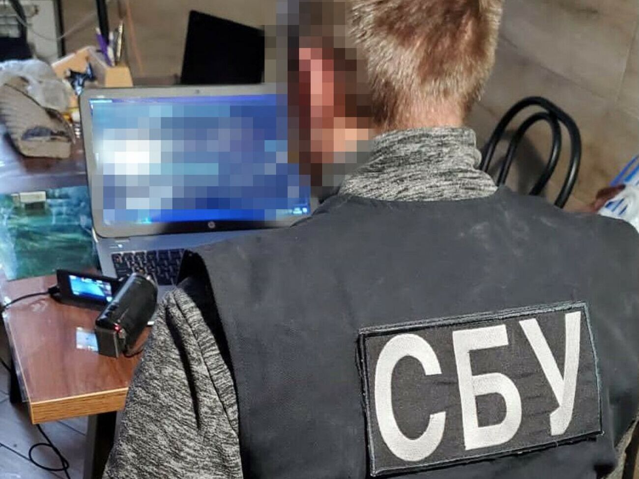 Під час обшуків правоохоронці виявили комп'ютерну техніку зі спеціальним програмним забезпеченням
