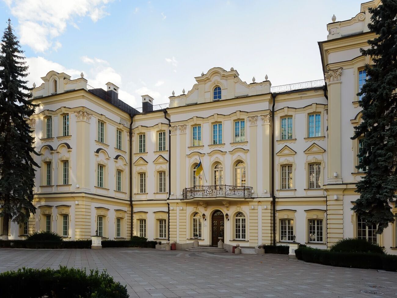 Інформацію, яка з'явилася на сторінці "Верховний Суд України", спростували