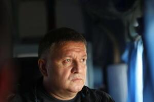 Аваков заявил, что гордится полицейским, который не позволил себя подкупить