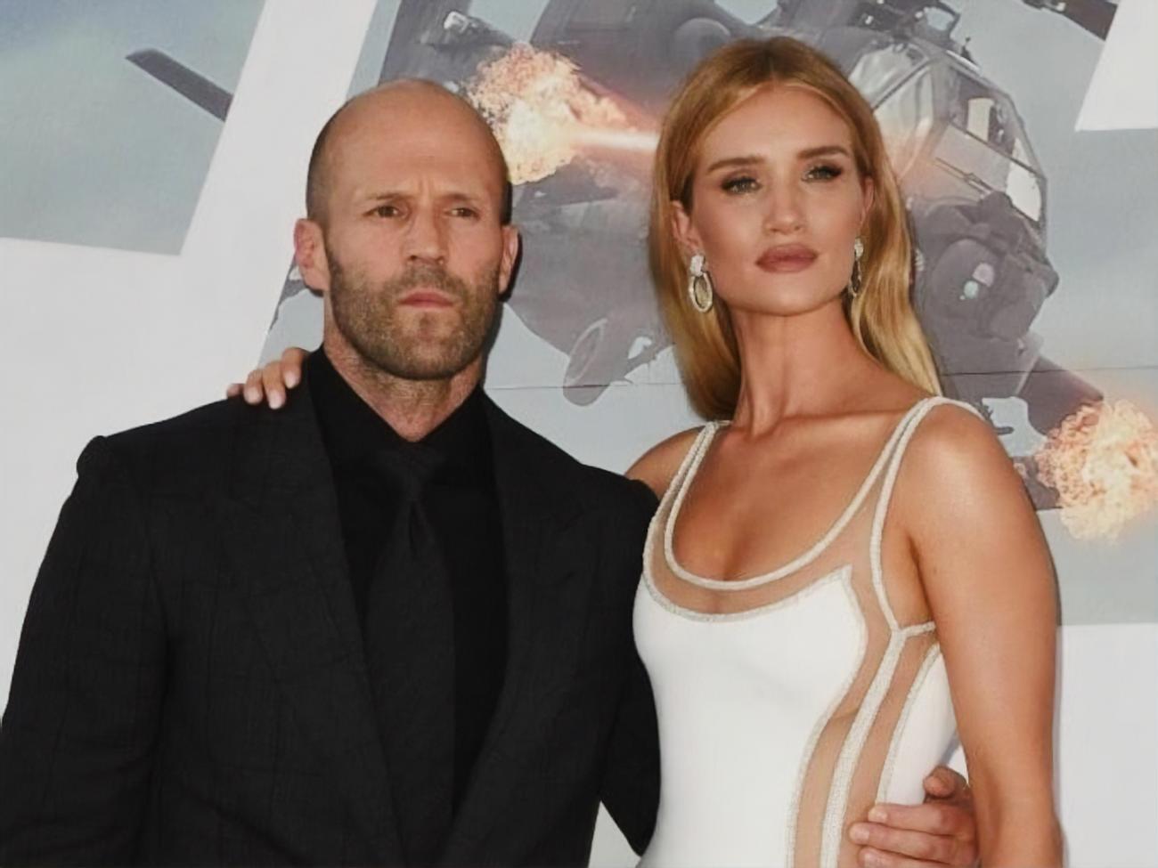 У Джейсона Стейтема и Роузи Хантингтон-Уайтли родилась девочка