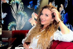 Седокова: Скажите, Аня тебе передала