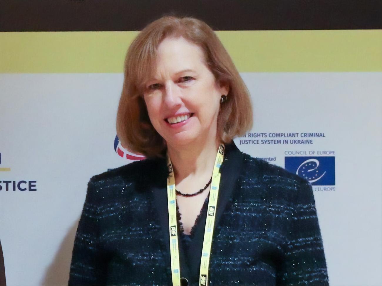 Квин выразила надежду, что США не нагоняют панику