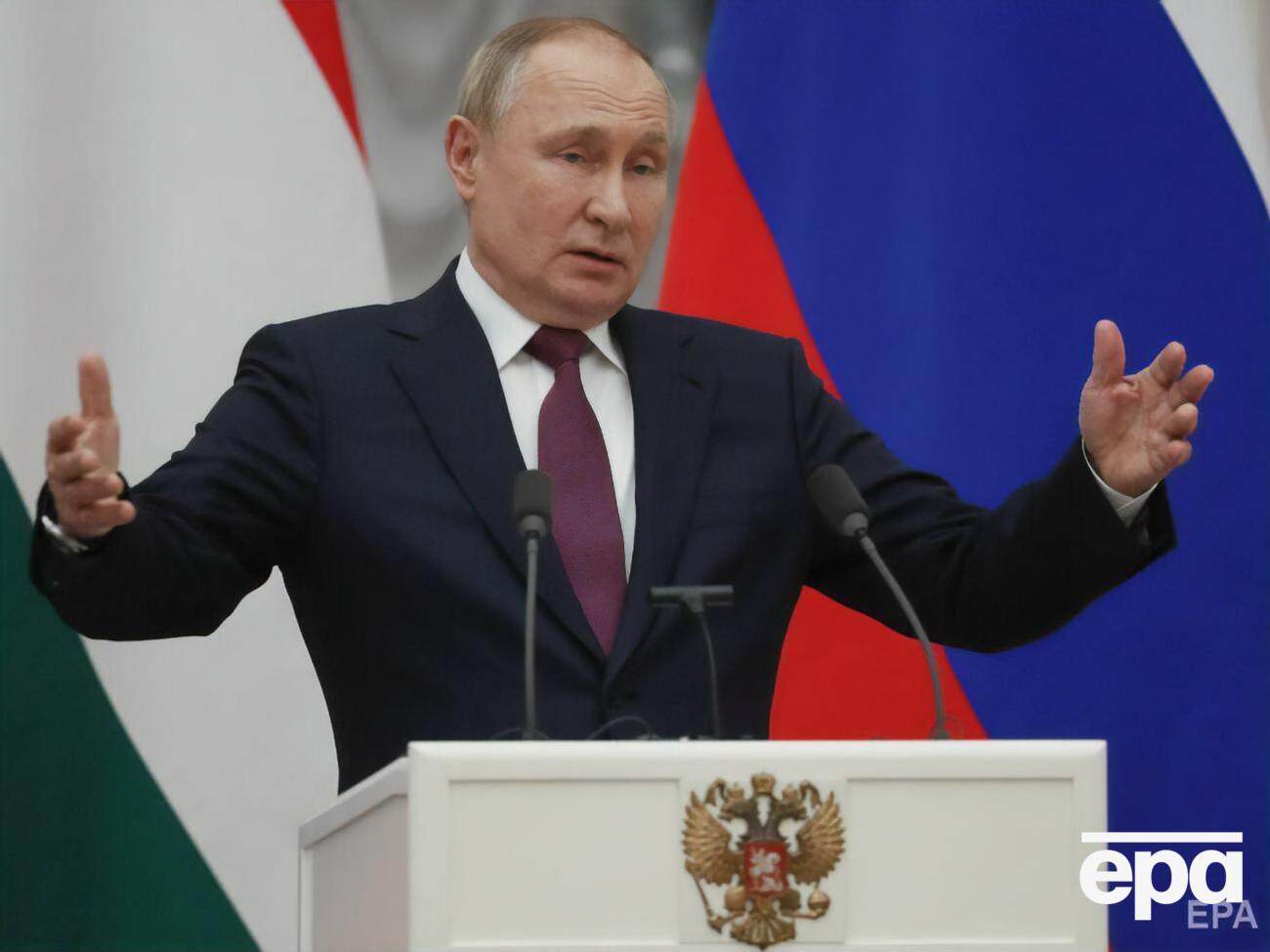 По данным Bild, вторжение РФ в Украину может состояться "в феврале, но не позднее марта", если Путин "не передумает"