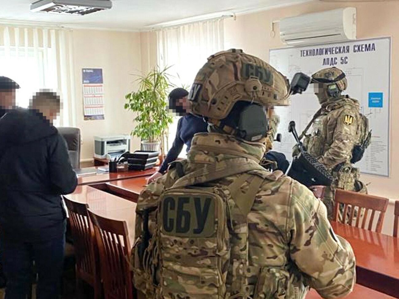 Співробітники СБУ запобігли незаконному відчуженню 12 гідротехнічних споруд із прилеглими ділянками земельного фонду