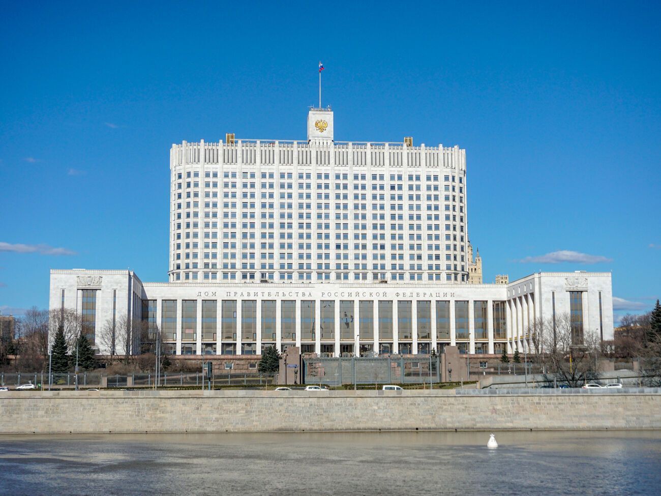 По данным СМИ, в&nbsp;правительстве РФ прошли совещания о подготовке к санкциям, которые могут ввести за вторжение в Украину