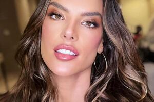 Амброзіо – мати двох дітей