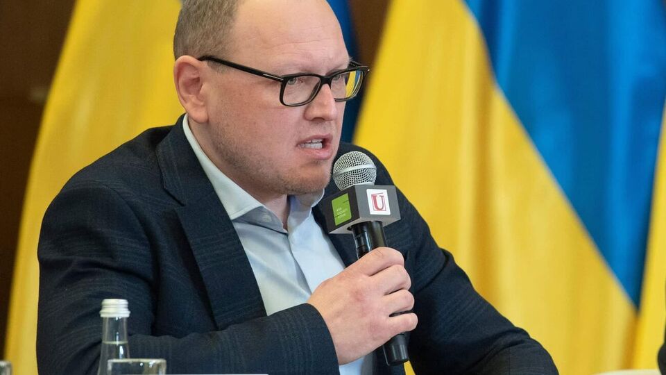 Басараб об "особом статусе" ОРДЛО: Каждый день мы будем ощущать на себе последствия этого решения