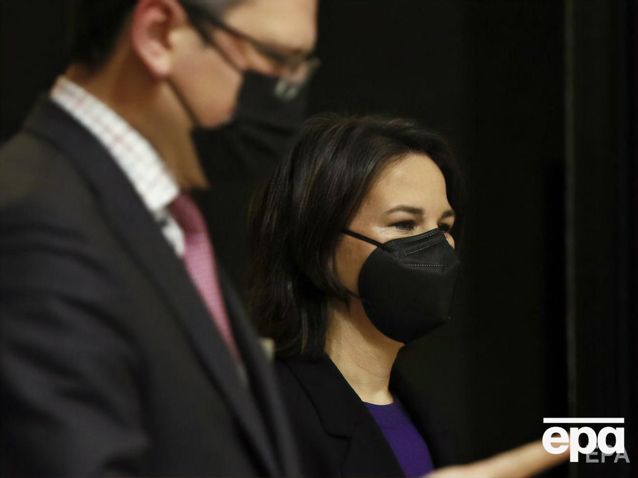 Бербок зустрілася з Кулебою у Києві