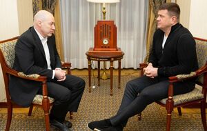 Гордон записал интервью с Бурбой, которое продолжалось два с половиной часа