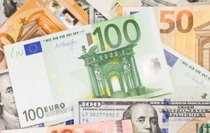 Курс гривны к доллару вырос на 15 копеек, а к евро – на 20 копеек