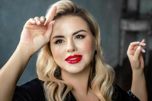 Семенович: Вы знаете, что я очень довольна своими формами и люблю свое тело, но есть места, которые мне захотелось немного поправить