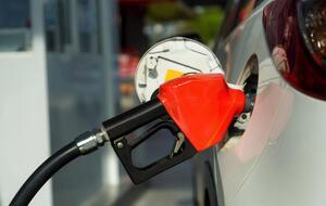 "Главком" пишет, что связанные с Коломойским компании контролируют около 20% рынка АЗС в Украине