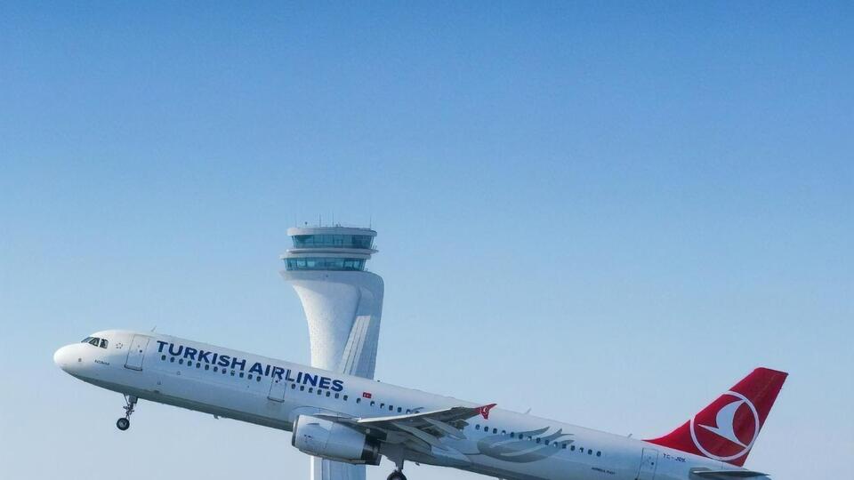 Щодня новий аеропорт Стамбула приймає та відправляє майже 900 авіарейсів