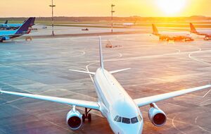 Всего арестованы 263 российских самолета, которые летали в Крым