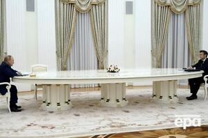 Макрон отметил, что ничего не комментировал в разговоре с Путиным