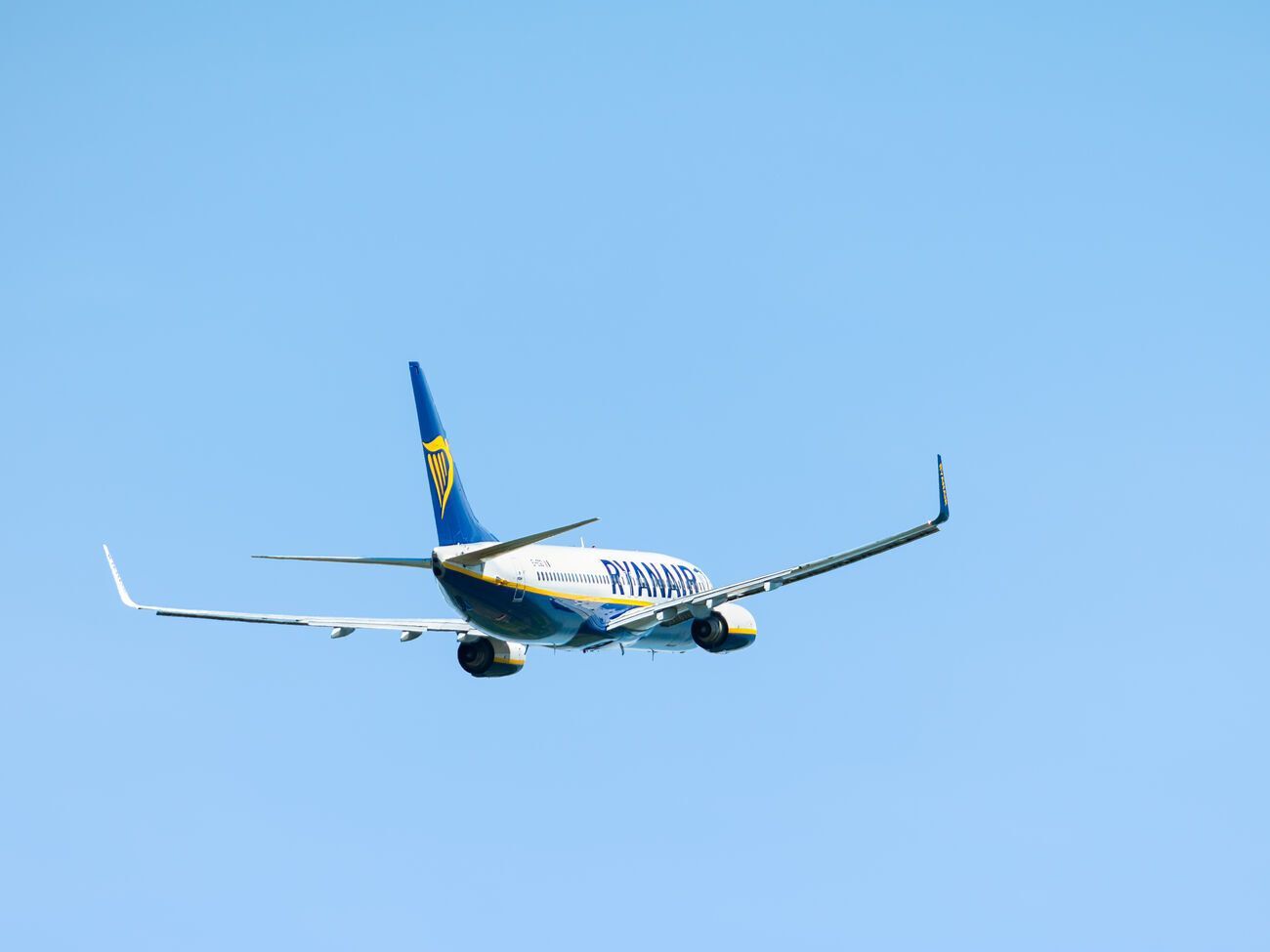 На данный момент Ryanair работает в пяти украинских аэропортах