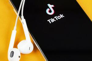 TikTok планирует использовать стандарты оценки контента, уже используемые для фильмов и игр