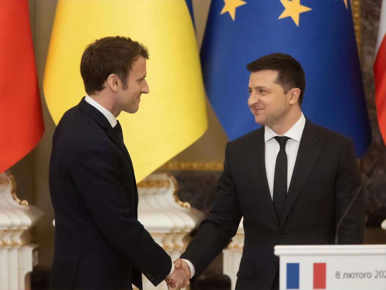 Макрон провів зустріч із Зеленським