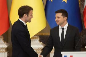 Макрон провел встречу с Зеленским