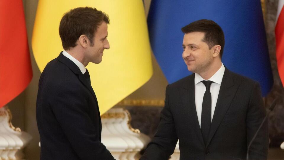 Макрон провел встречу с Зеленским